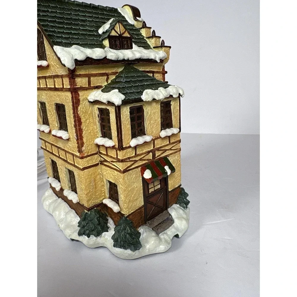 Berta Hummel Seasons In Bloom Florist Shoppe Christmas Village COA Lighted